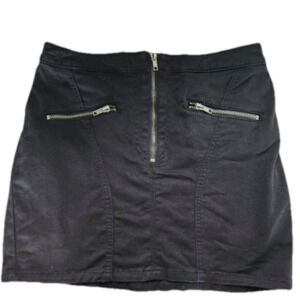 Divided Black Mini Skirt with Front Zipper and Zippered Pockets Size 8